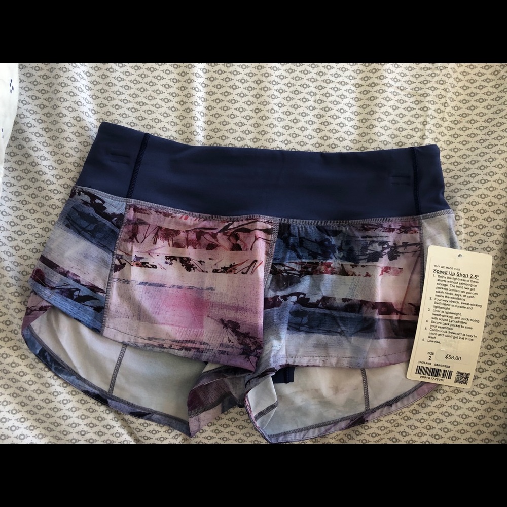 Lululemon Athletica Speed Up Shorts 2.5”